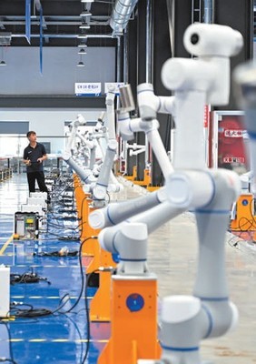 把創(chuàng)新作為引領發(fā)展的第一動力